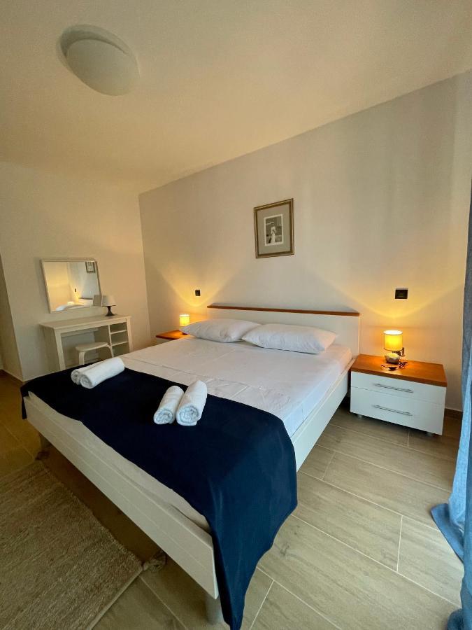Apartment Frina I, Island Hvar Єлса Екстер'єр фото